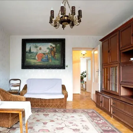 Smart Ideal Location For Work & Fun Apartment